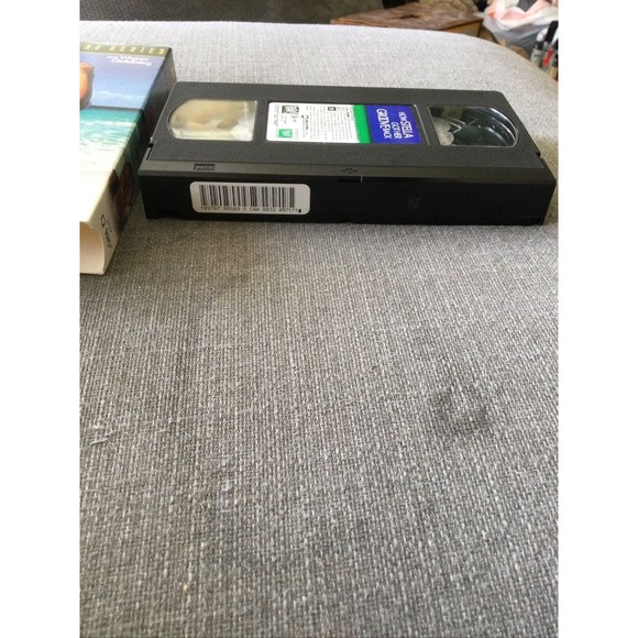 How Stella Got Her Groove Back Starring Angela Bassett VHS Taye Diggs Premiere - Picture 11 of 12